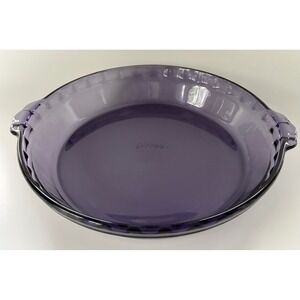 Pyrex Amethyst Purple Glass Pie Plate 9.5 Inch Round Fluted Baking Dish 229 USA